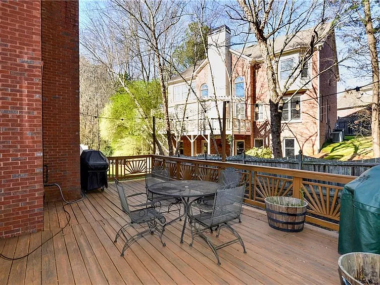 265 Windsor Gate Cv — Photo 49