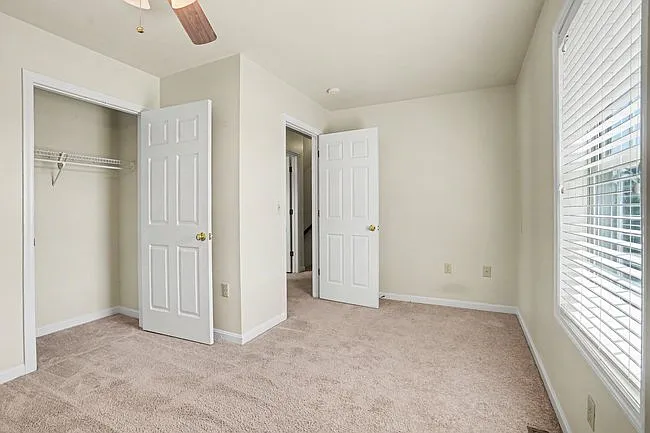 65 Meade Dr — Photo 13