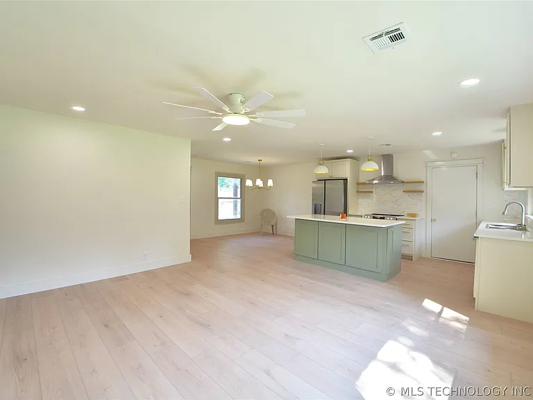 3823 S Indianapolis Ave — Photo 6