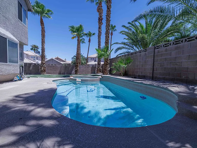1143 Adelman Dr — Photo 30