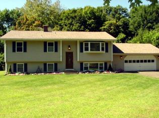 71 Wagon Wheel Rd, Durham, CT 06422