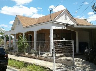 11 Water St, Laredo, TX 78040