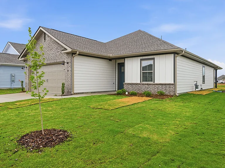 304 Allene Way — Photo 1