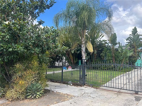 3rd image of 4727 Oakwood Ave