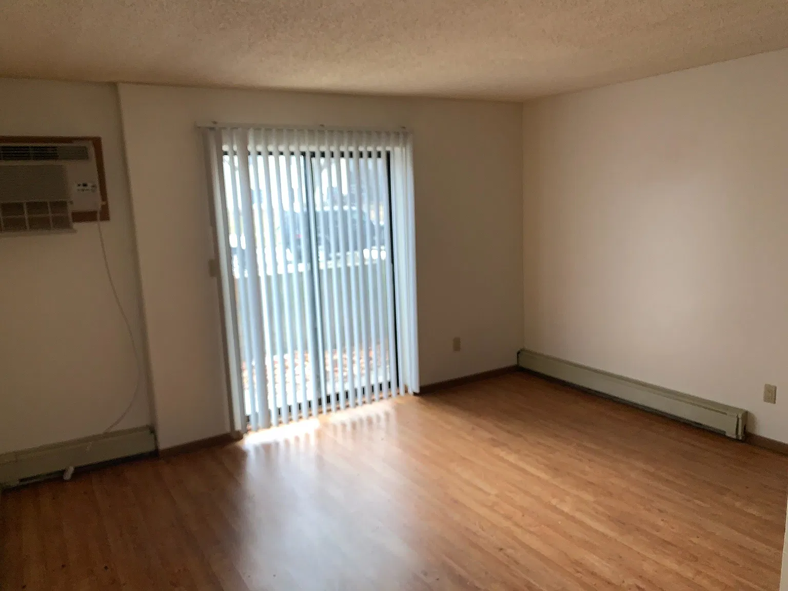 511 S Johnson St — Photo 3