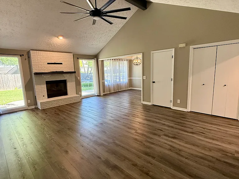 2902 Blackhawk Dr — Photo 5