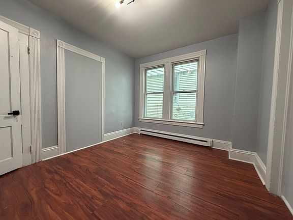 3rd image of 240-1R Madison Ave