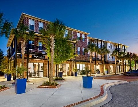 Fully furnished, all inclusive apartment