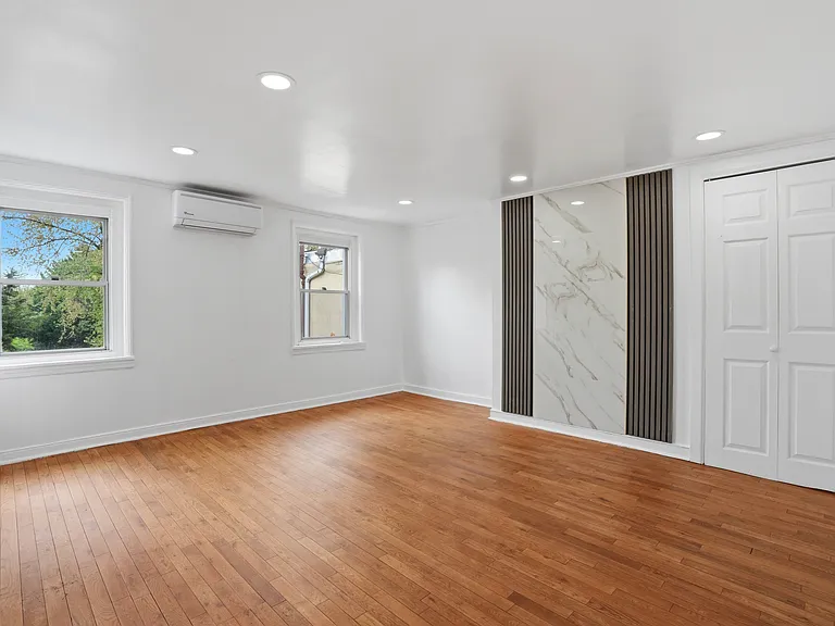 252 E Girard Ave #1 — Photo 14