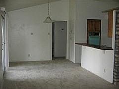 4th image of 8002 Windlake St