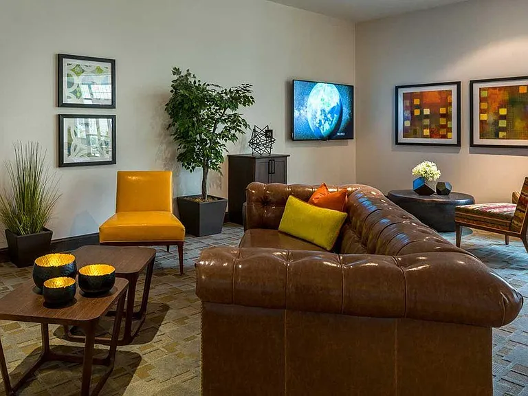Clubhouse Lounge