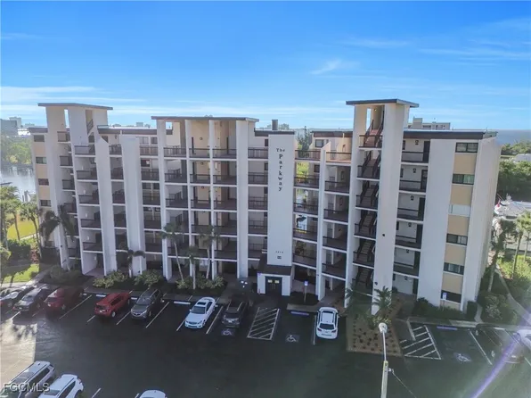 3458 Hancock Bridge Pkwy APT 155, North Fort Myers, FL 33903