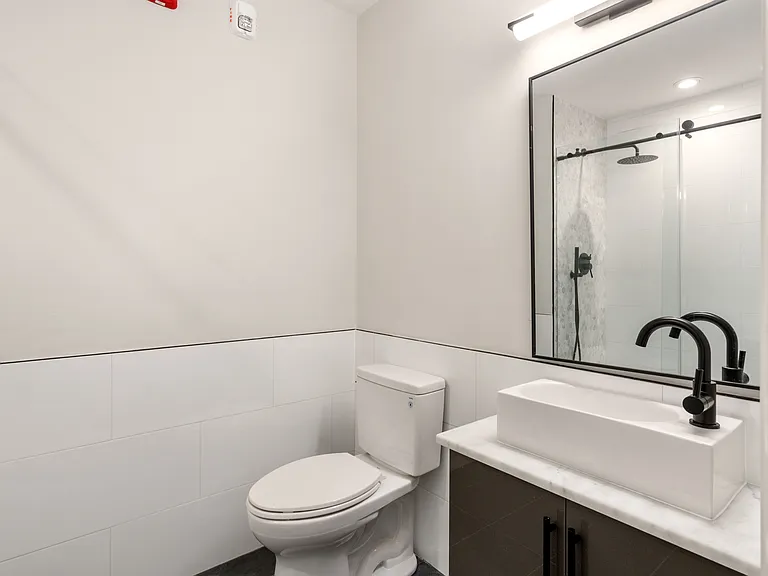 142 Pleasant St #1 — Photo 11