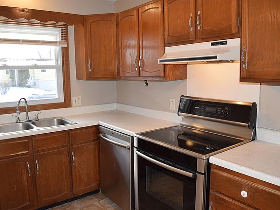 4th image of 168 21st St NW