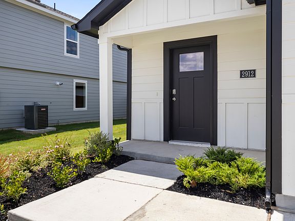 5th image of 2912 Serenity Ln
