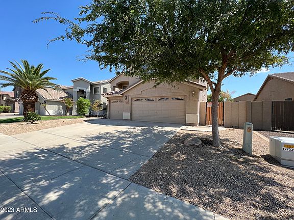 3rd image of 501 W EBONY Way