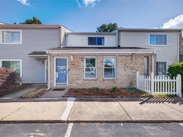 1368 Sierra Dr, Virginia Beach, VA 23453