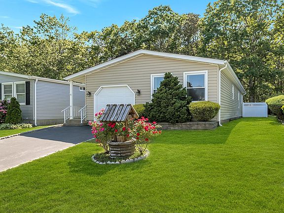 3rd image of 59 Village Cir W #59