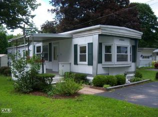 17 Willow Pond Ter, Danbury, CT 06810