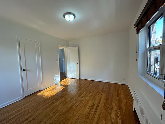 Rented by Karten Real Estate Services LLC | media 20