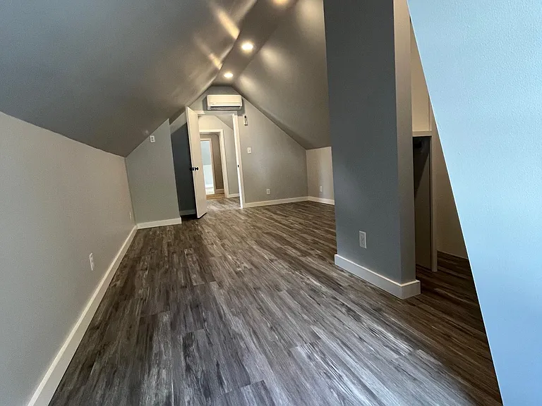 512 S Mathis Ave — Photo 33