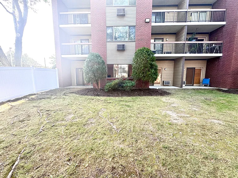 4975 Washington St #109A — Photo 17