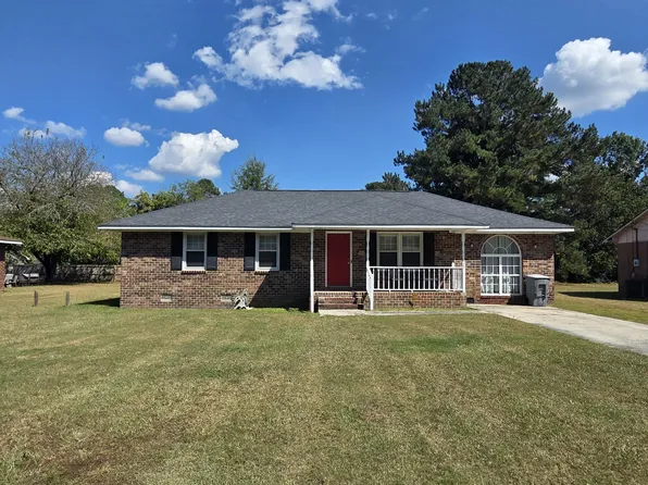 22 Westend St, Manning, SC 29102