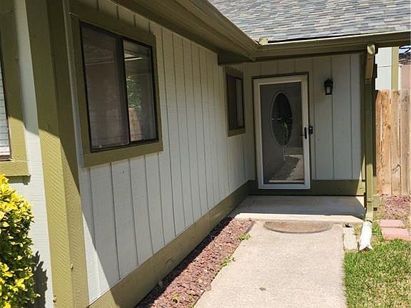 2nd image of 4645 Shannon Ct