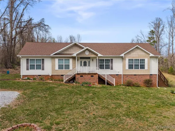 3311 Indian Oak Rd, Crewe, VA 23930
