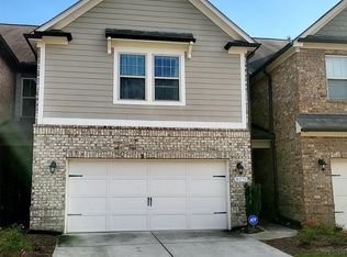 8275 Village Pl, Suwanee, GA 30024