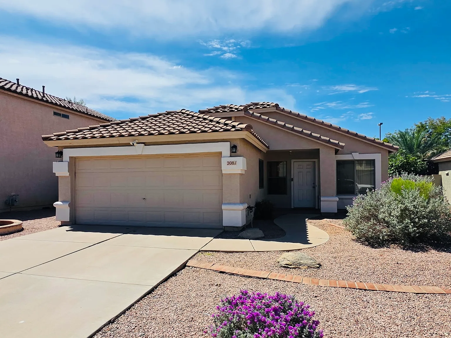 3 bed, 2.5 bath, 1457 sqft, $2,050 — Photo 4