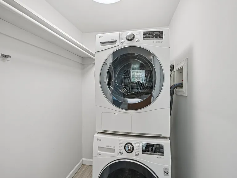 Washer/Dryer