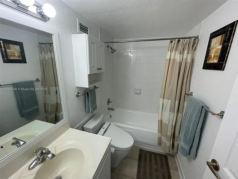 2501 S Ocean Dr #Penthouse 28 — Photo 83