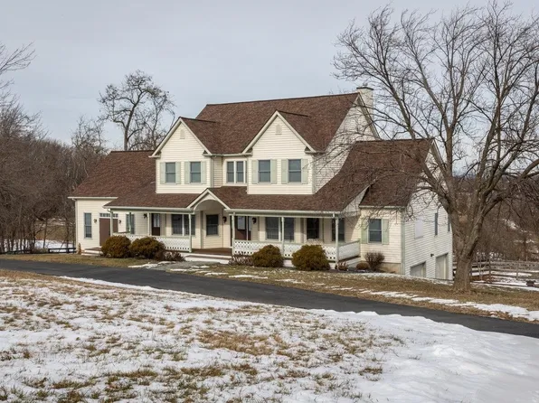 154 Hickory Hill Ln, Fishersville, VA 22939