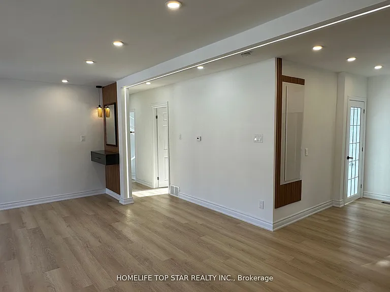 Cartier Cres — Photo 2