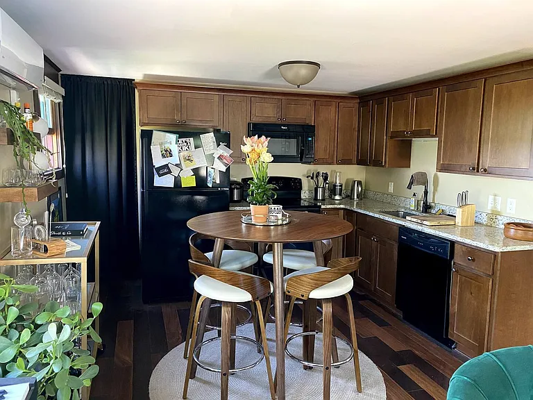 28 Lafayette Ave NE #12 — Photo 7