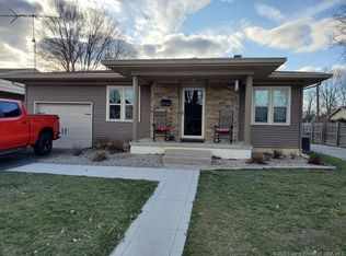 70 Oak Dr, Scottsburg, IN