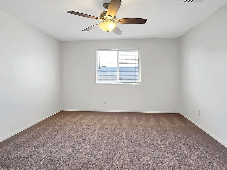 25752 W Samantha Way — Photo 11