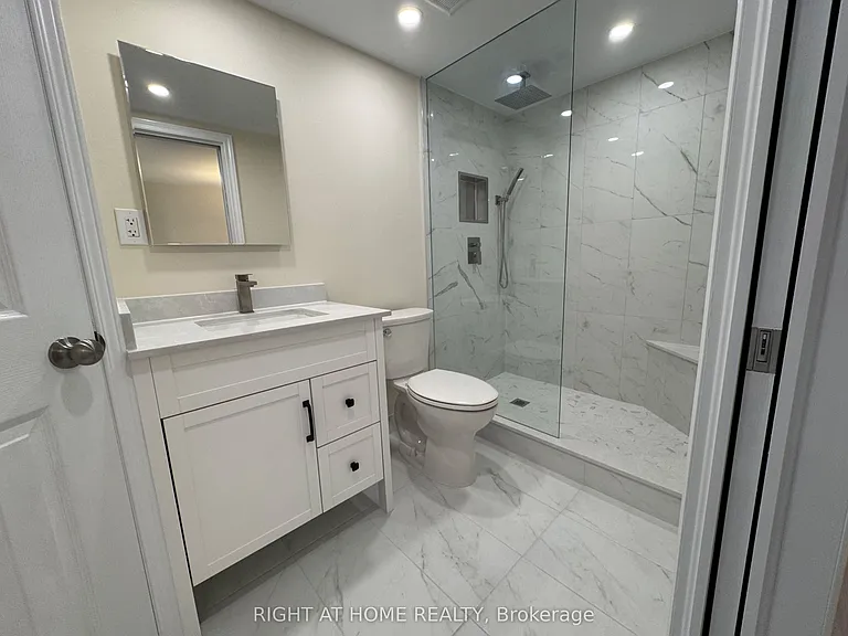 2287 Lake Shore Blvd W #906 — Photo 16