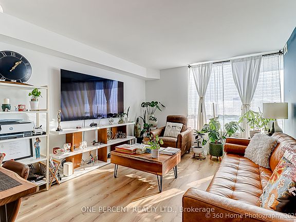 2nd image of 8 Covington Rd #803