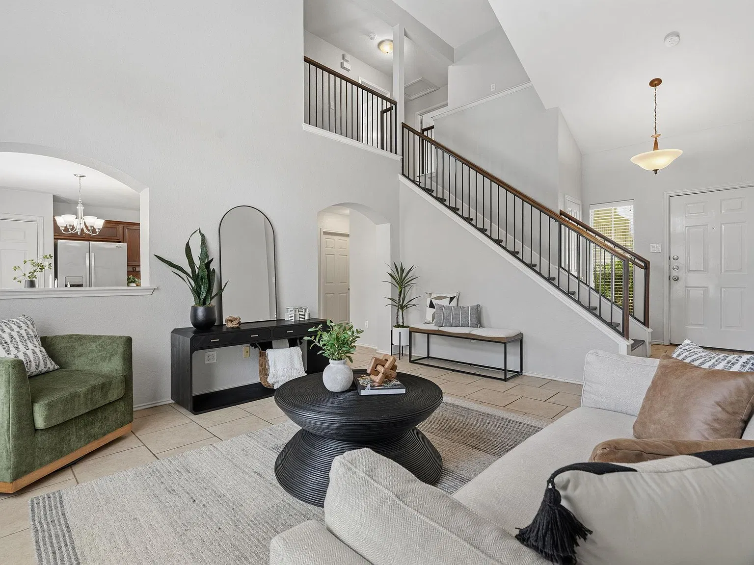 3 bed, 2.5 bath, 1471 sqft, $1,925 — Photo 3