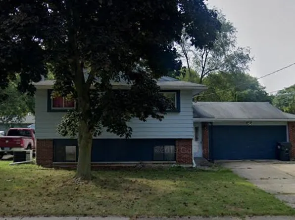 5822 Cranston St, Portage, MI 49002