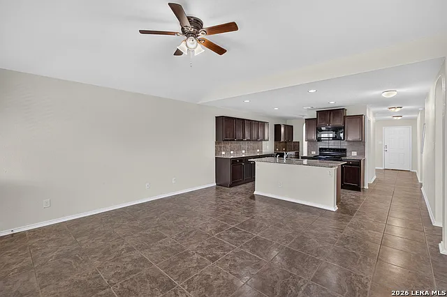 1438 Anise Ln — Photo 7
