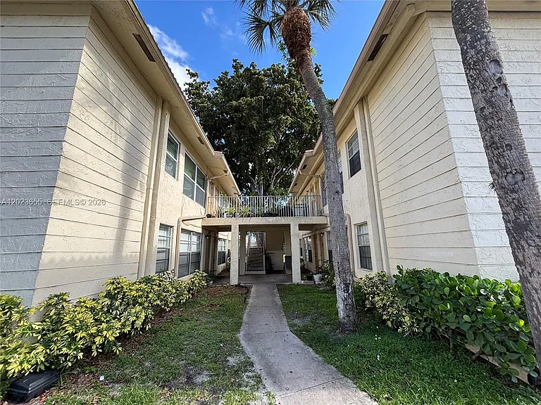 11512 Royal Palm Blvd #11512 — Photo 14