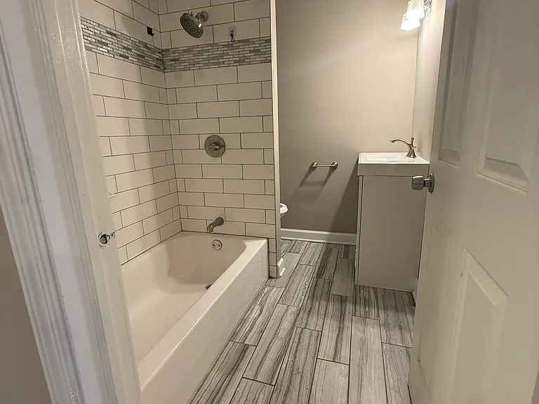 1732 N Kimball Ave #2 — Photo 4
