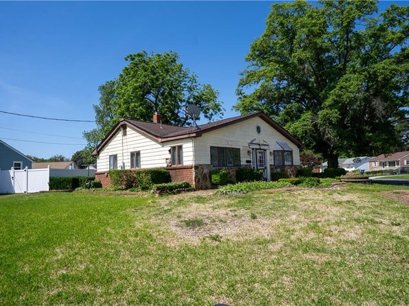 205 Bunche Blvd, Portsmouth, VA 23701