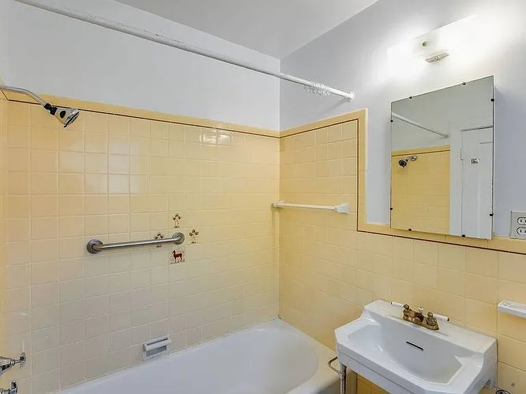2727 Parker St #H — Photo 16