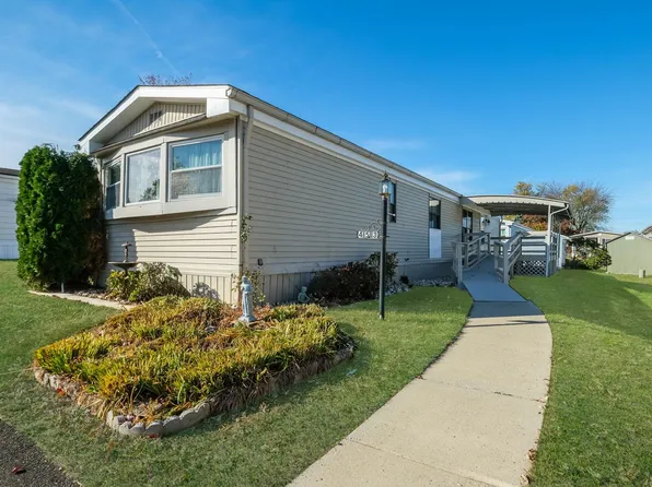 453 Neshaminy Falls Cir, North Wales, PA 19454