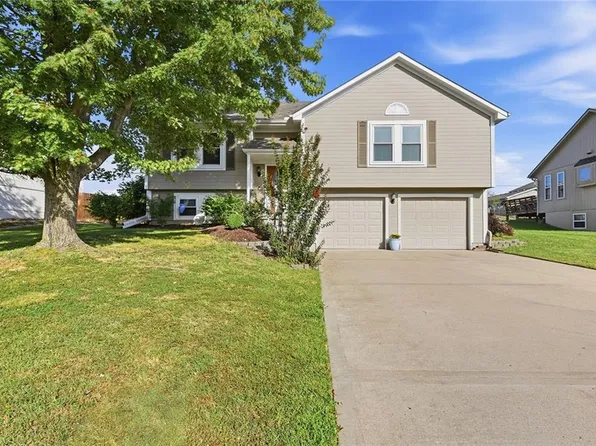 619 SE Joel Ave, Lees Summit, MO 64063
