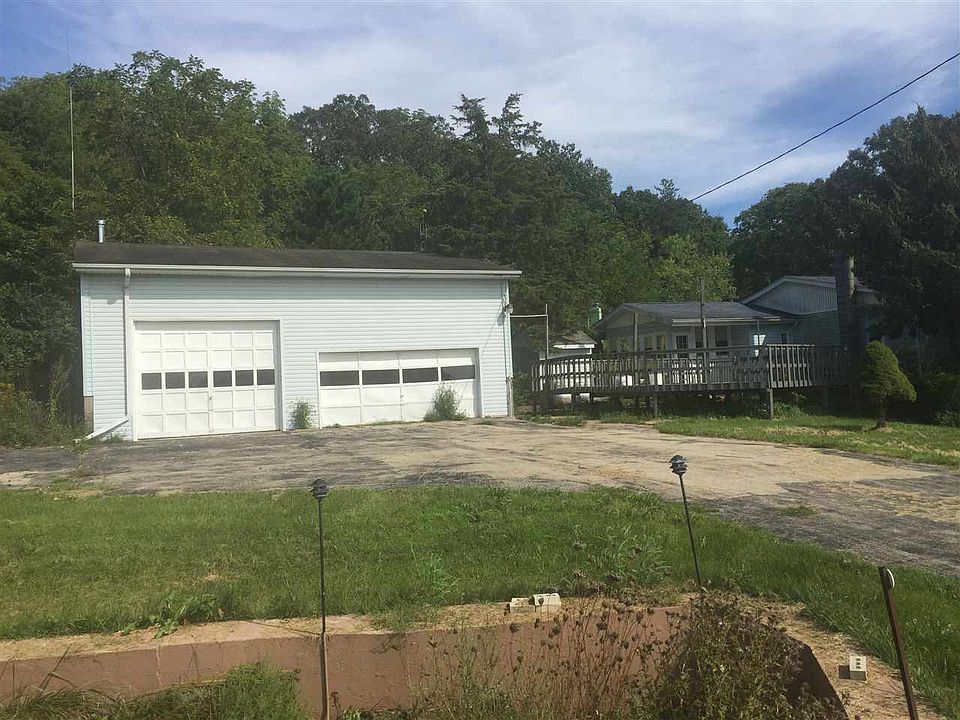 2nd image of 11550 Meredosia Rd